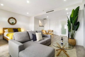 Stylish Studio close to City